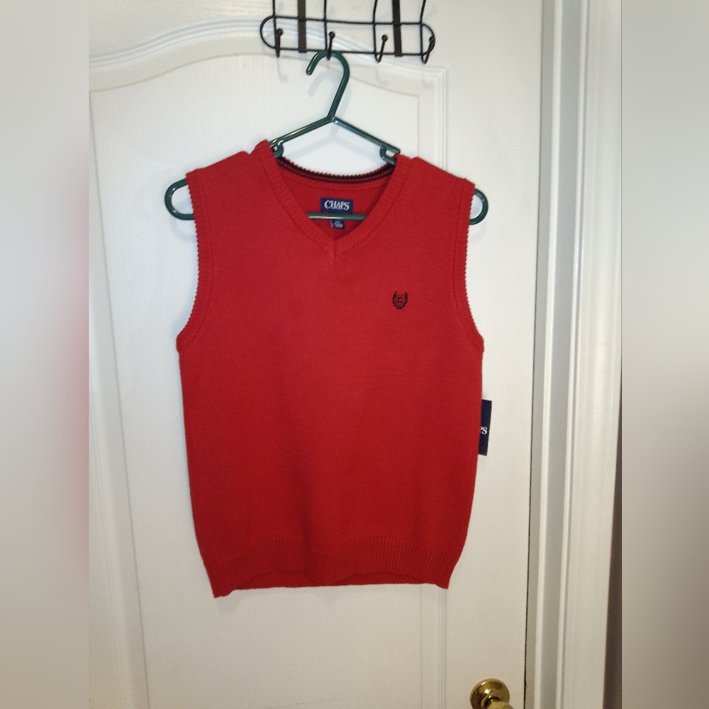 NWT/Chaps red Vintage style sweater vest /size : M 10/12